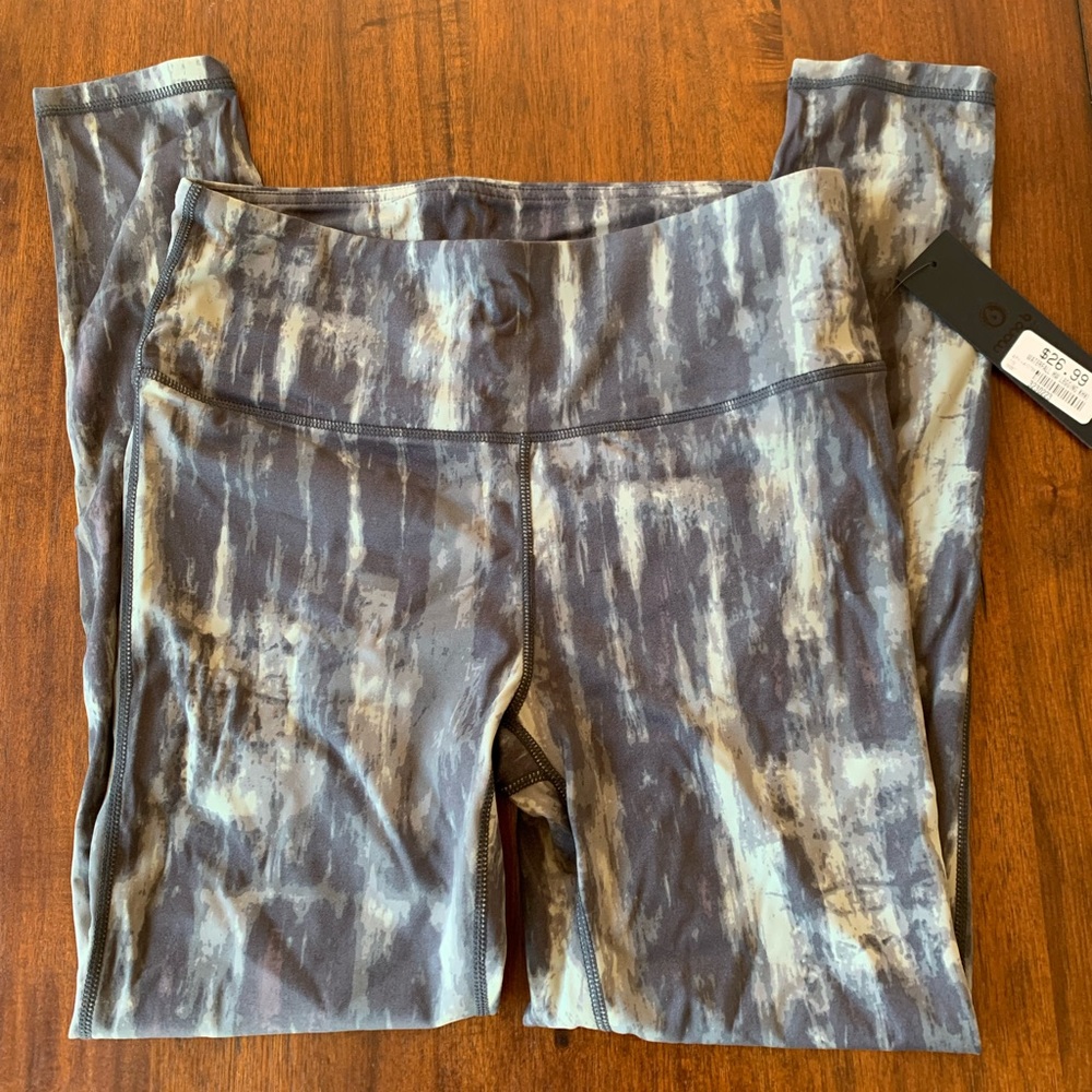 NWT Mono B leggings